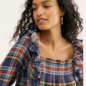 Adorable EUC We the Free People Siena flannel long sleeve ruffle top XS